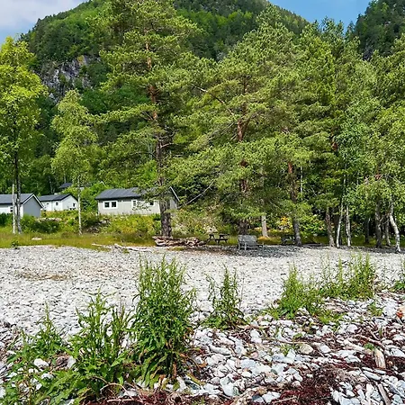 2 Bedroom Awesome In